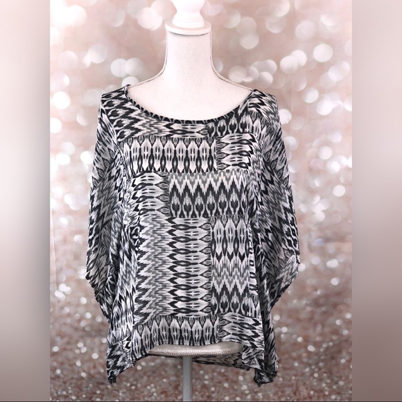 Black and white sheer blouse - Picture 1 of 5